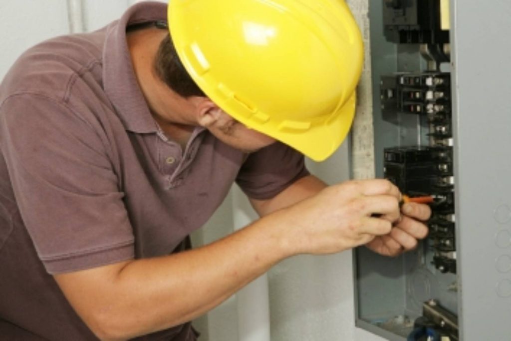 electrical contractors in Frisco, TX